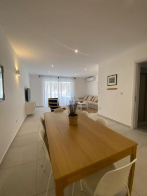 Swieqi Malaika New Apt 2 with COURTYARD